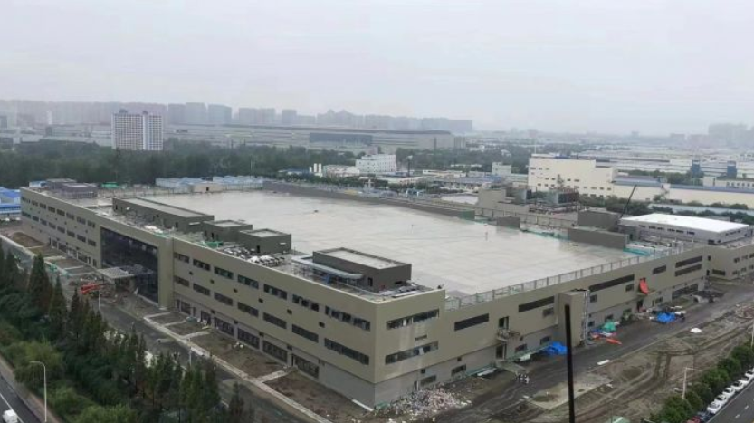 京東方成都車載顯示項目已投產(chǎn),純水一號為其定制的超純水系統(tǒng)及回用水系統(tǒng)順利投入運行。